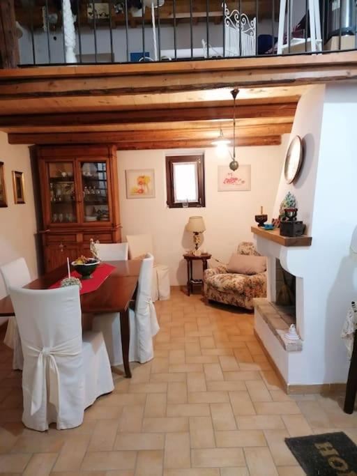 La Casa Nel Borgo Villa Orsogna Bagian luar foto